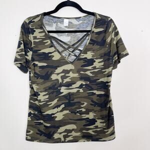 Boutique Camo Printed Cross Front V Neck Short Sleeve Tee Small S Green Brown